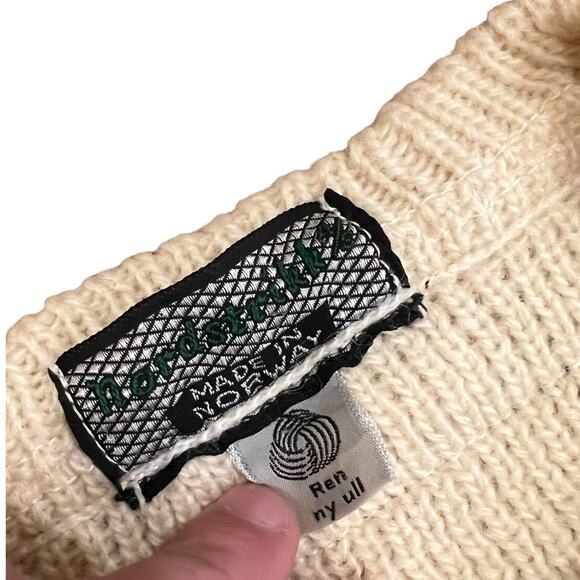 Vintage Norwegian Nordstrikk Wool Fair Isle Cardigan Pewter Toggles Unisex S/M - Picture 5 of 11